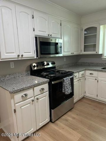 2482 Napoleon Avenue, Pearl, MS 39208