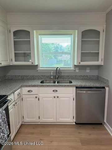 2482 Napoleon Avenue, Pearl, MS 39208