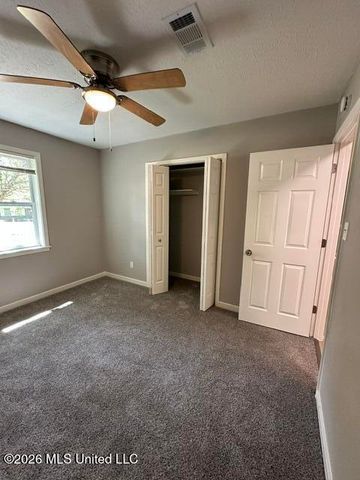 2482 Napoleon Avenue, Pearl, MS 39208