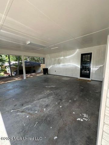 2482 Napoleon Avenue, Pearl, MS 39208