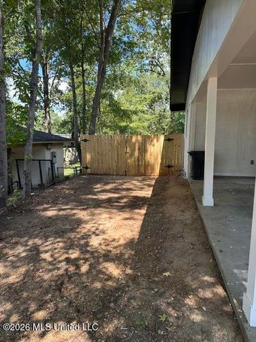 2482 Napoleon Avenue, Pearl, MS 39208