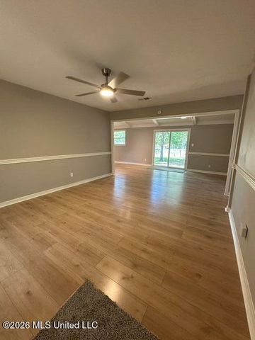 2482 Napoleon Avenue, Pearl, MS 39208