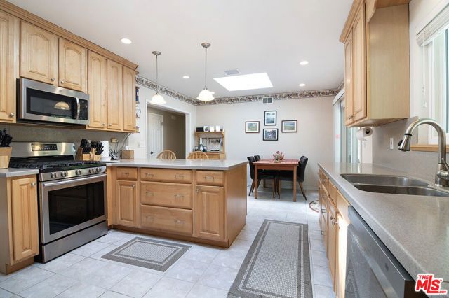 6030 Wright Terrace, Culver City, CA 90232