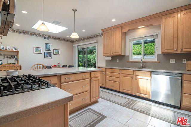 6030 Wright Terrace, Culver City, CA 90232