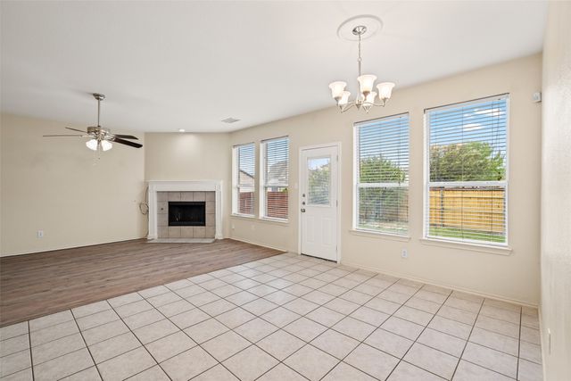 601 Babbling Brook Drive, Saginaw, TX 76179