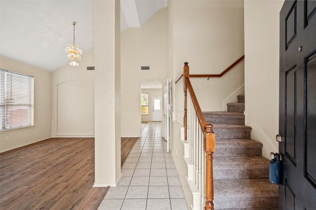 601 Babbling Brook Drive, Saginaw, TX 76179