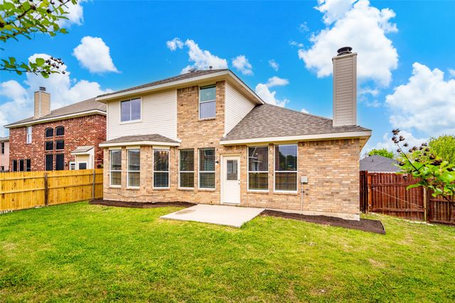 601 Babbling Brook Drive, Saginaw, TX 76179