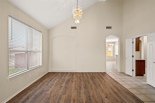 601 Babbling Brook Drive, Saginaw, TX 76179