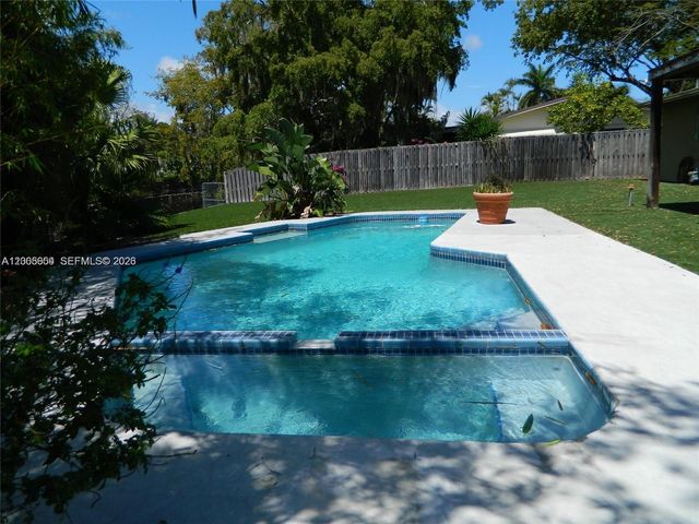 4401 NE 15th Ter, Oakland Park, FL 33334