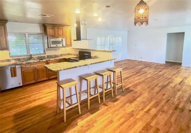 4401 NE 15th Ter, Oakland Park, FL 33334