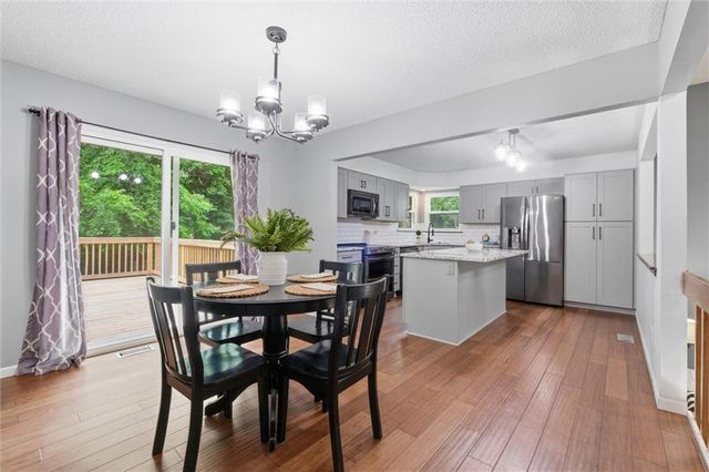 9131 Acuff Lane, Lenexa, KS 66215