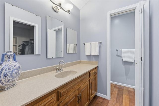 9131 Acuff Lane, Lenexa, KS 66215