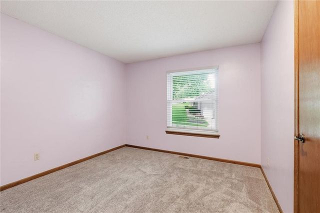 9131 Acuff Lane, Lenexa, KS 66215