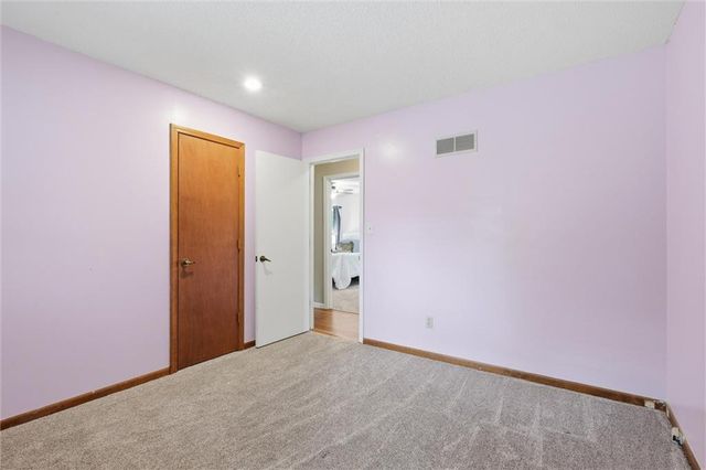 9131 Acuff Lane, Lenexa, KS 66215