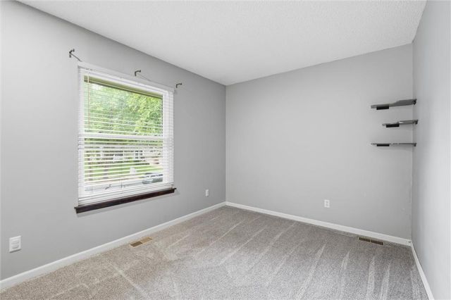 9131 Acuff Lane, Lenexa, KS 66215