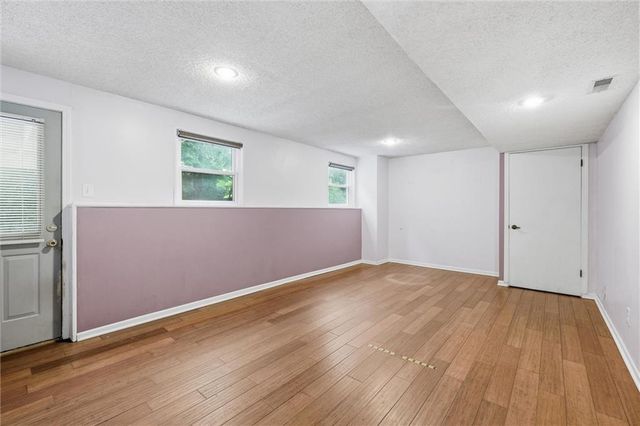 9131 Acuff Lane, Lenexa, KS 66215