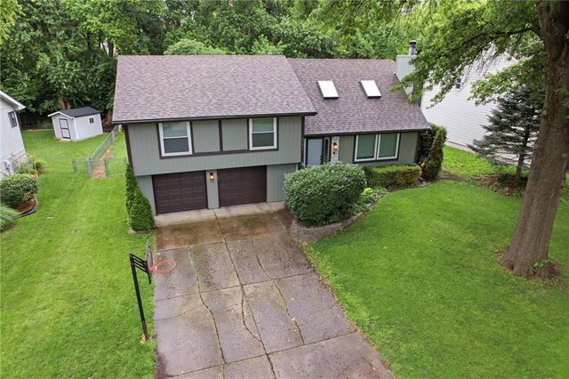 9131 Acuff Lane, Lenexa, KS 66215
