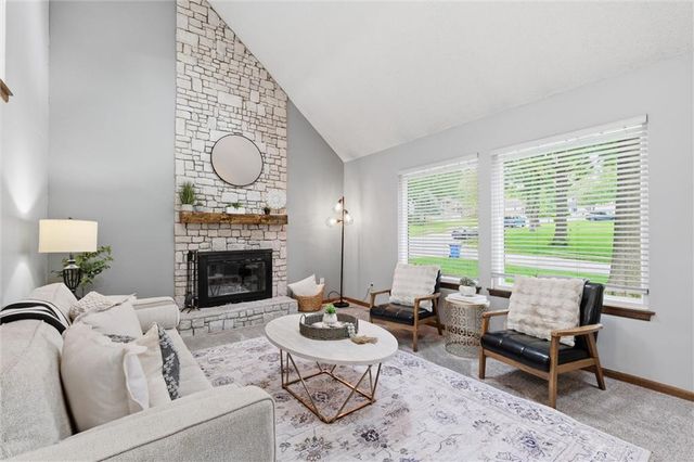 9131 Acuff Lane, Lenexa, KS 66215