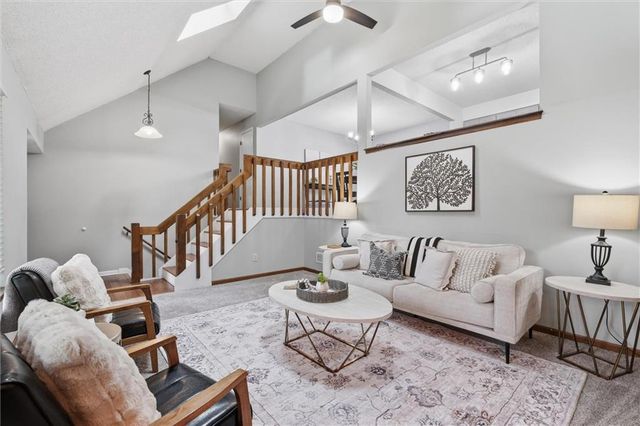 9131 Acuff Lane, Lenexa, KS 66215