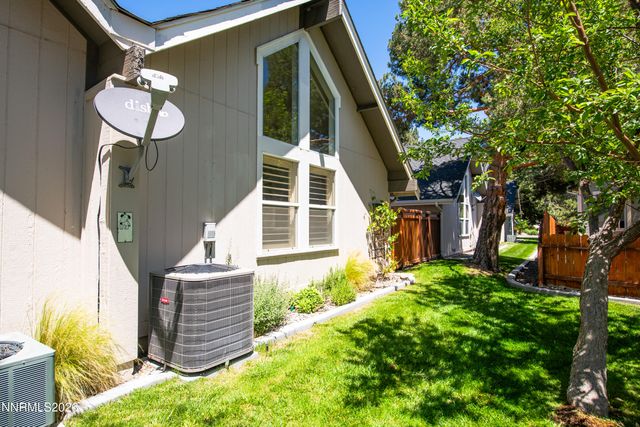 989 Aspen Grove Circle, Minden, NV 89423