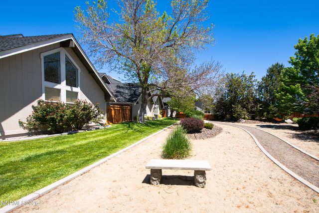 989 Aspen Grove Circle, Minden, NV 89423