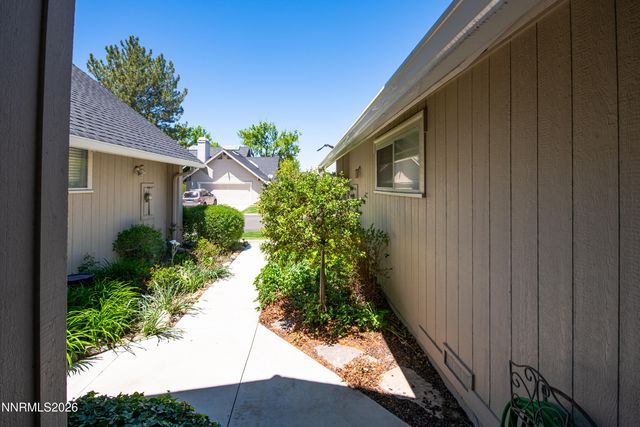 989 Aspen Grove Circle, Minden, NV 89423
