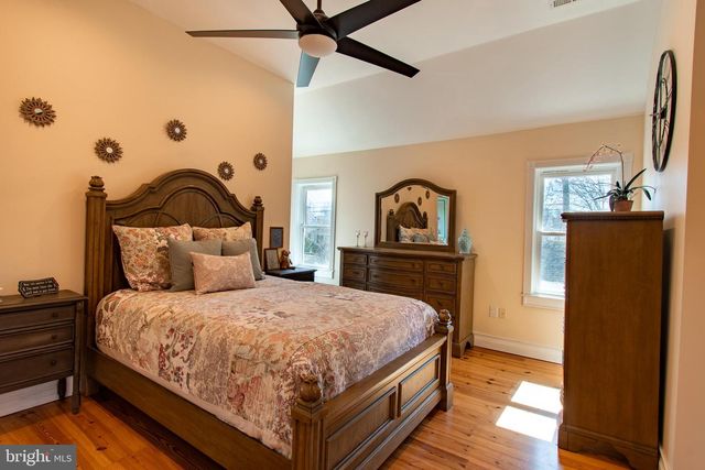 114 W CHESTNUT ST, Saint Michaels, MD 21663