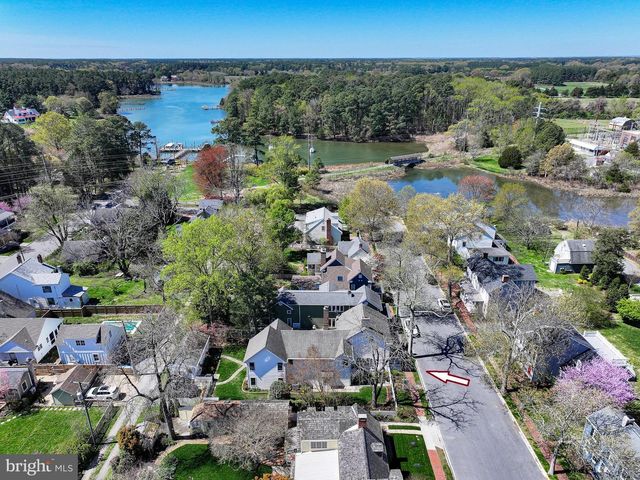 114 W CHESTNUT ST, Saint Michaels, MD 21663