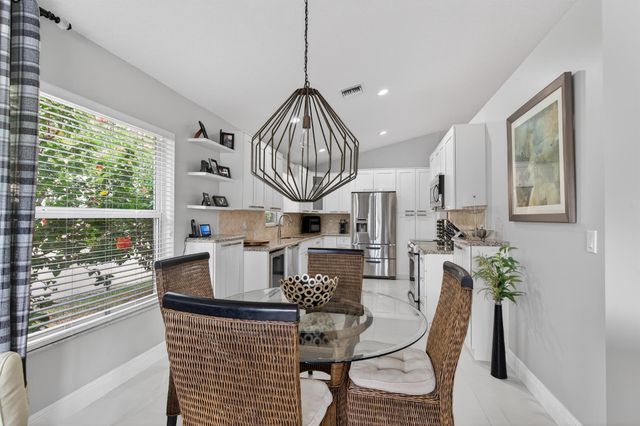 10729 Grande Palladium Way, Boynton Beach, FL 33436