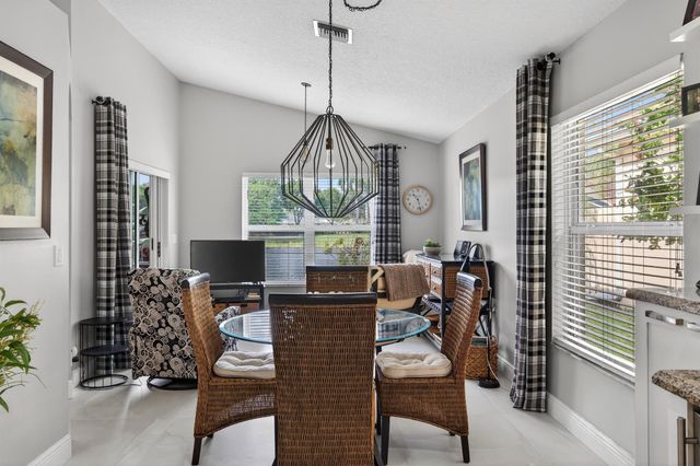 10729 Grande Palladium Way, Boynton Beach, FL 33436