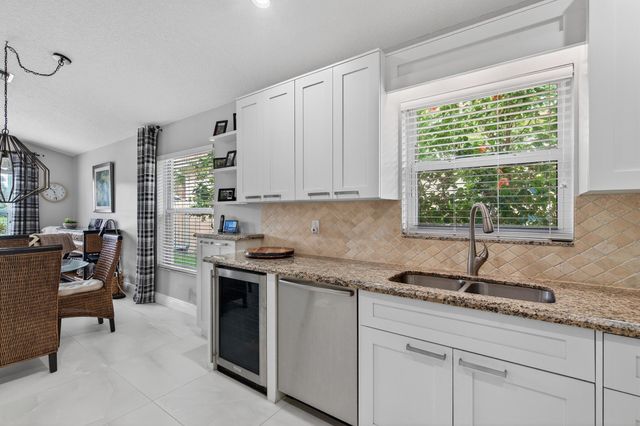 10729 Grande Palladium Way, Boynton Beach, FL 33436