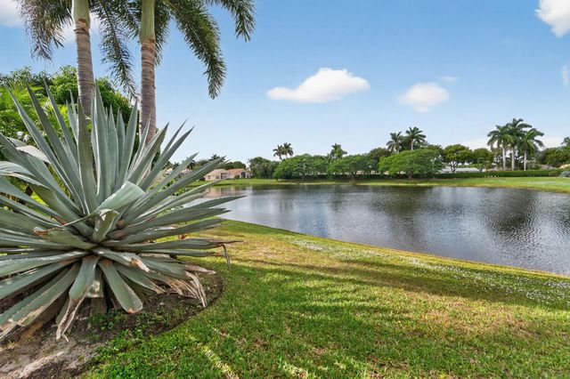 10729 Grande Palladium Way, Boynton Beach, FL 33436