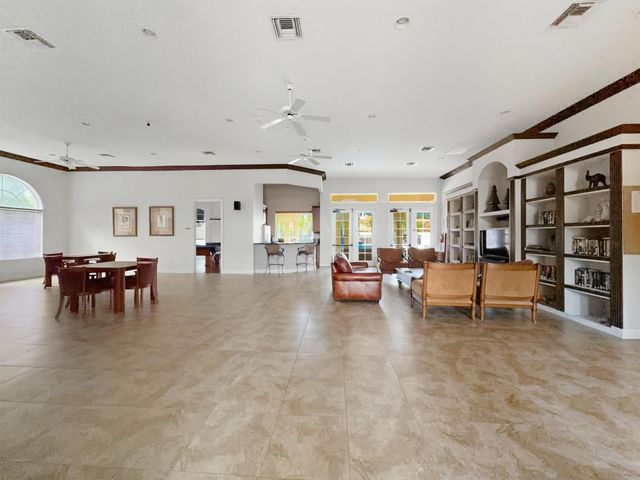 10729 Grande Palladium Way, Boynton Beach, FL 33436