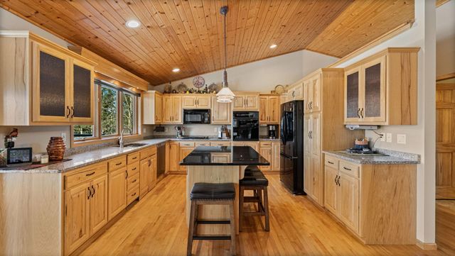 9025 Burton Court NW, Rice, MN 56367