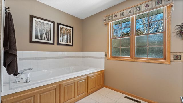 9025 Burton Court NW, Rice, MN 56367