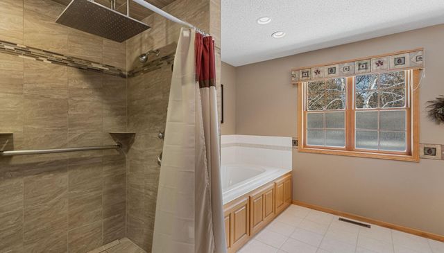 9025 Burton Court NW, Rice, MN 56367