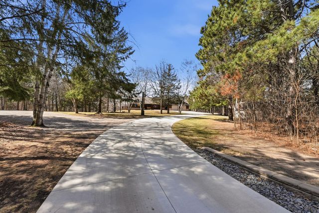 9025 Burton Court NW, Rice, MN 56367