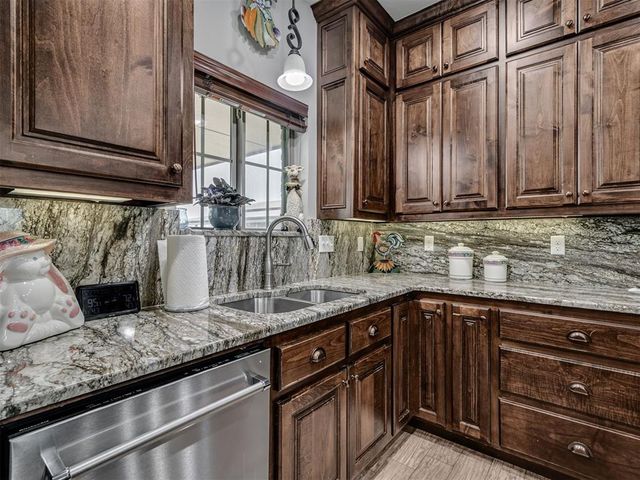 486 Summer Hill Road, Blanchard, OK 73010