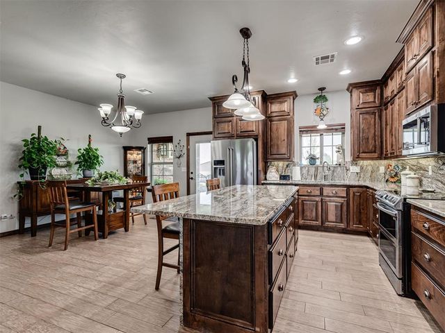 486 Summer Hill Road, Blanchard, OK 73010