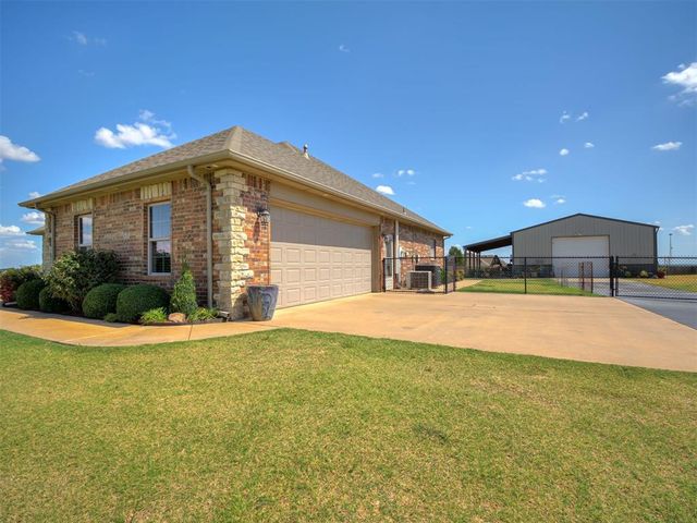 486 Summer Hill Road, Blanchard, OK 73010