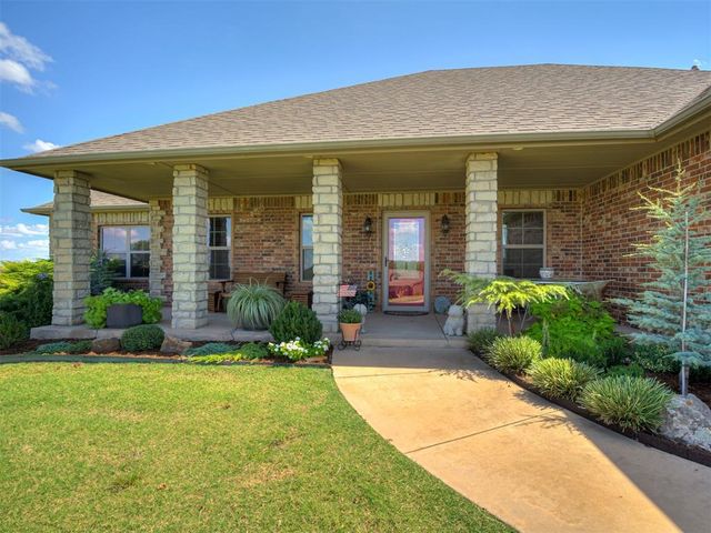 486 Summer Hill Road, Blanchard, OK 73010