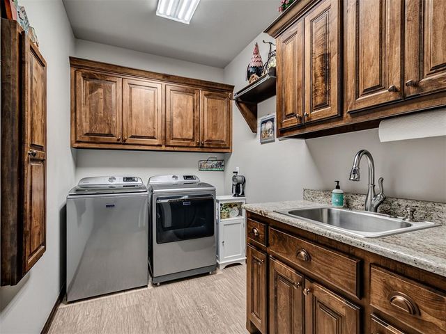 486 Summer Hill Road, Blanchard, OK 73010