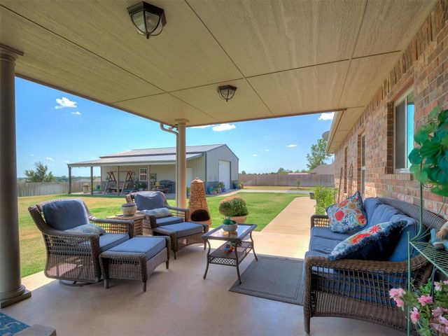 486 Summer Hill Road, Blanchard, OK 73010