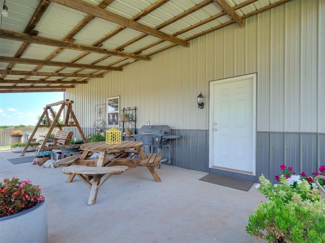 486 Summer Hill Road, Blanchard, OK 73010
