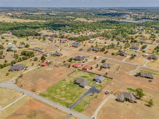 486 Summer Hill Road, Blanchard, OK 73010