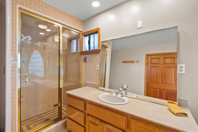 2216 Clarke Avenue, East Palo Alto, CA 94303