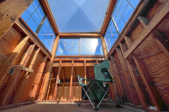 2216 Clarke Avenue, East Palo Alto, CA 94303