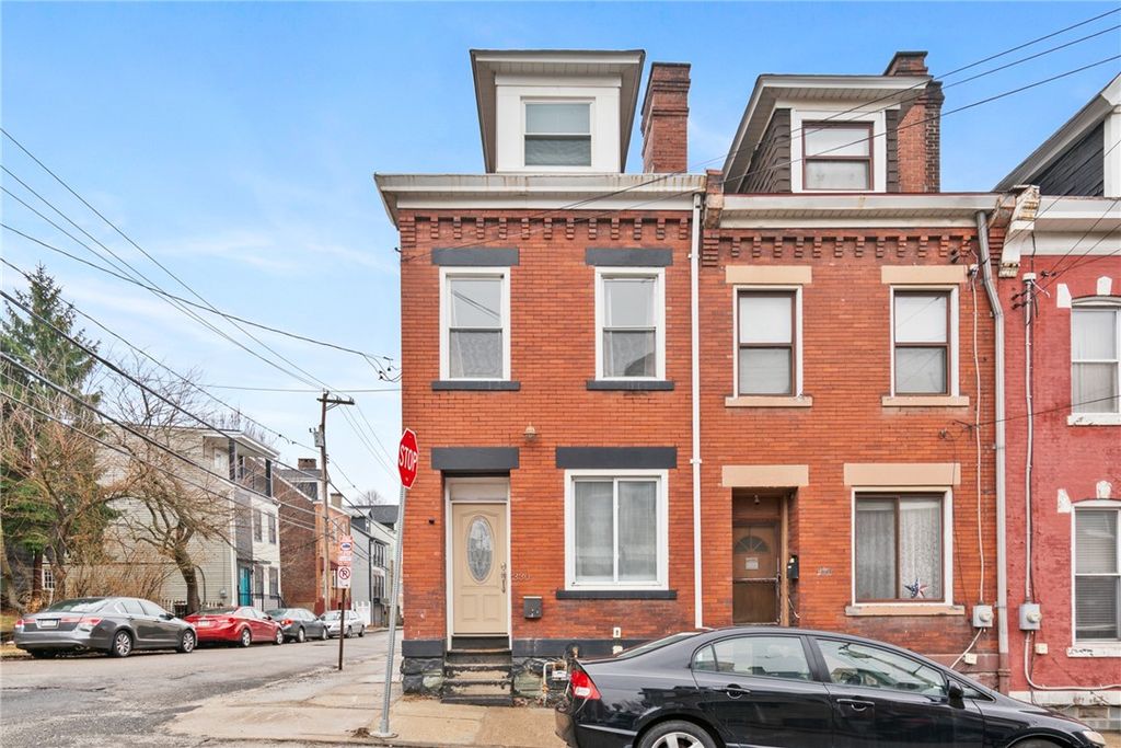 330 39th St, Lawrenceville, PA 15201