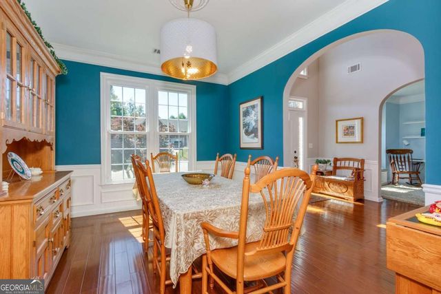 320 Hillside Manor Drive, Sugar Hill, GA 30518