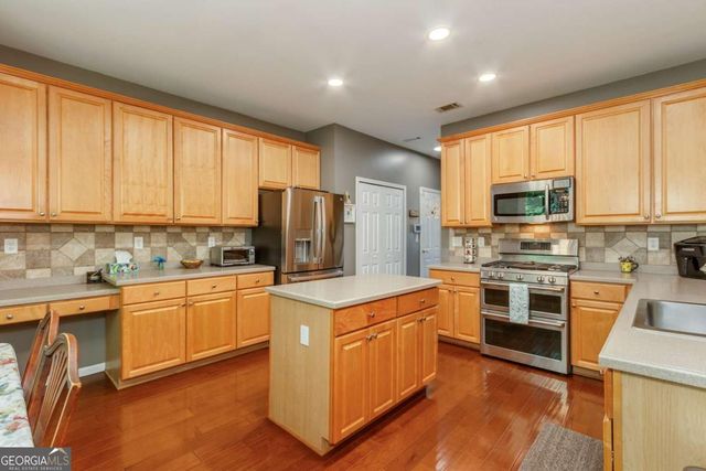 320 Hillside Manor Drive, Sugar Hill, GA 30518
